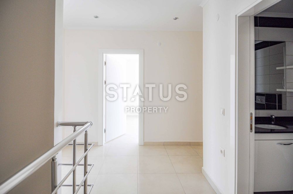 Панорамный двухуровневый пентхаус 4+1 в Авсалларе фото 9