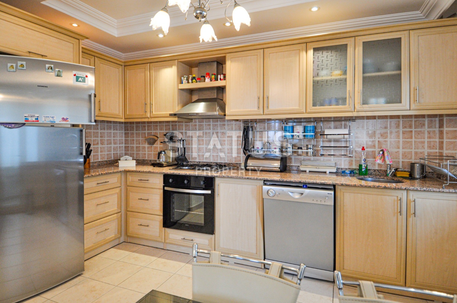 Furnished 2+1 apartments with mountain views in the central part of Alanya. фото 12