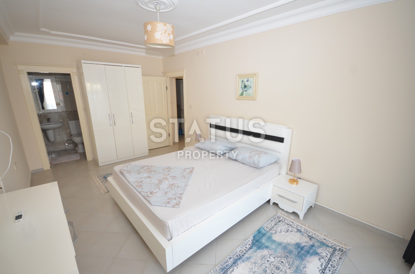 Отличная трехкомнатная квартира на высоком этаже! Красивый вид, супер цена! фото 2