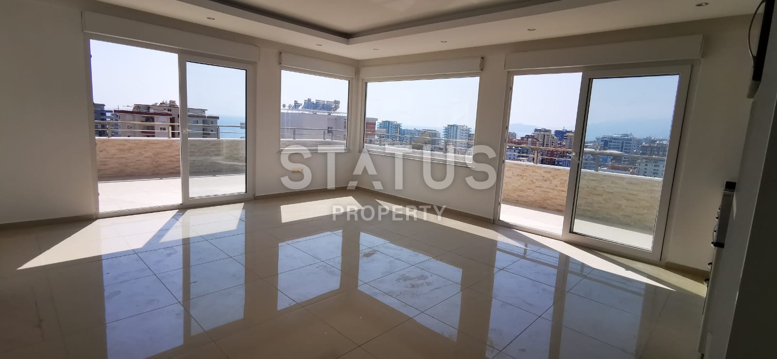 Penthouse with sea and mountain views in Mahmutlar, 160 m2 фото 4