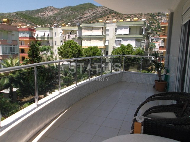 Апартаменты 3+1 в центре Алании с мебелью и техникой в комплексе с бассейном в 600 метрах от пляжа Клеопатры фото 30