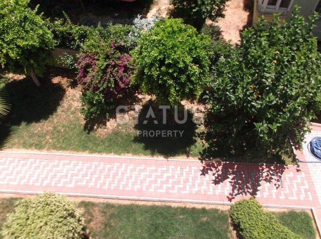 Апартаменты 3+1 в центре Алании с мебелью и техникой в комплексе с бассейном в 600 метрах от пляжа Клеопатры фото 37