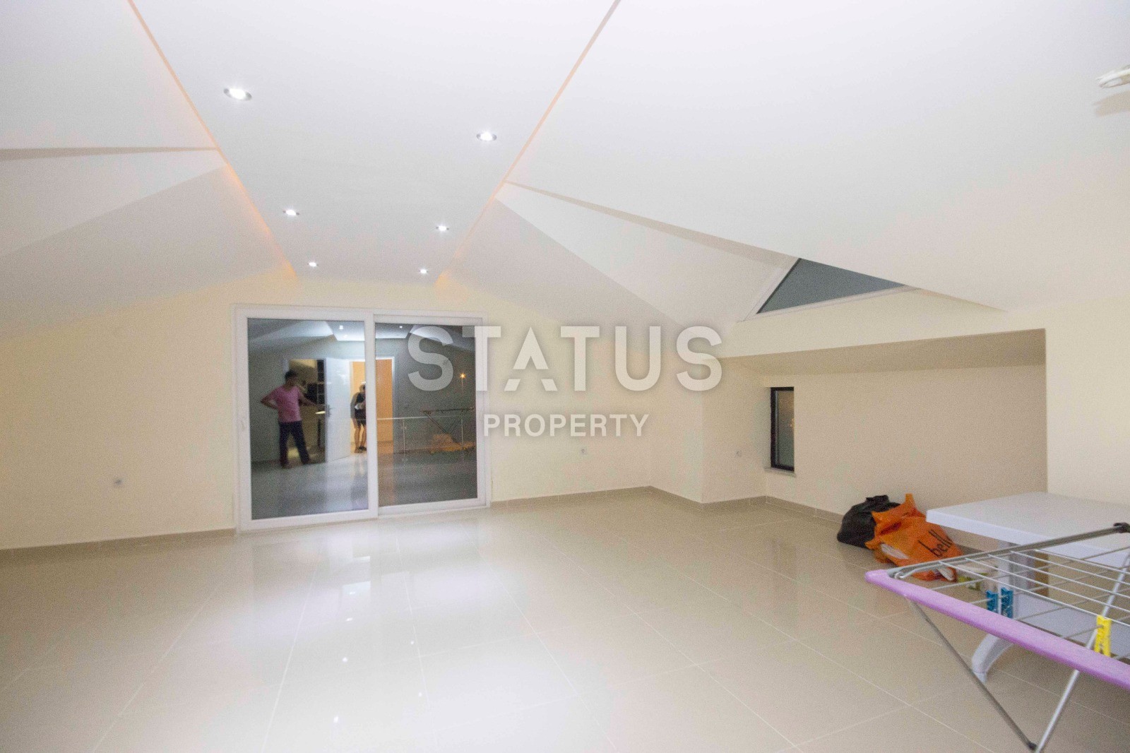 Трехэтажная вилла в районе Конаклы 3+1, 310 м2 фото 14