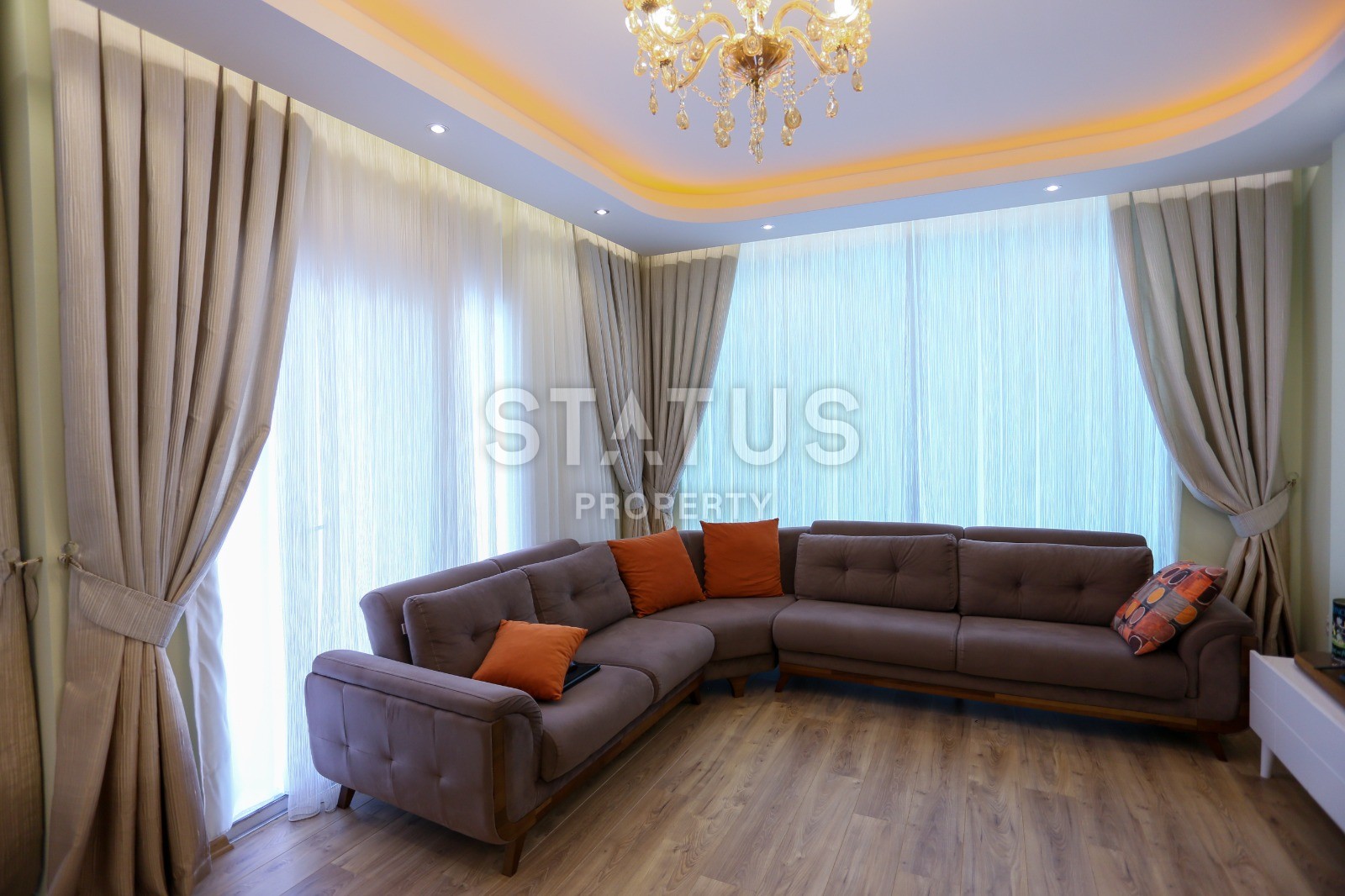 Трехкомнатная квартира в комплексе люкс класса, 110 м2 фото 3