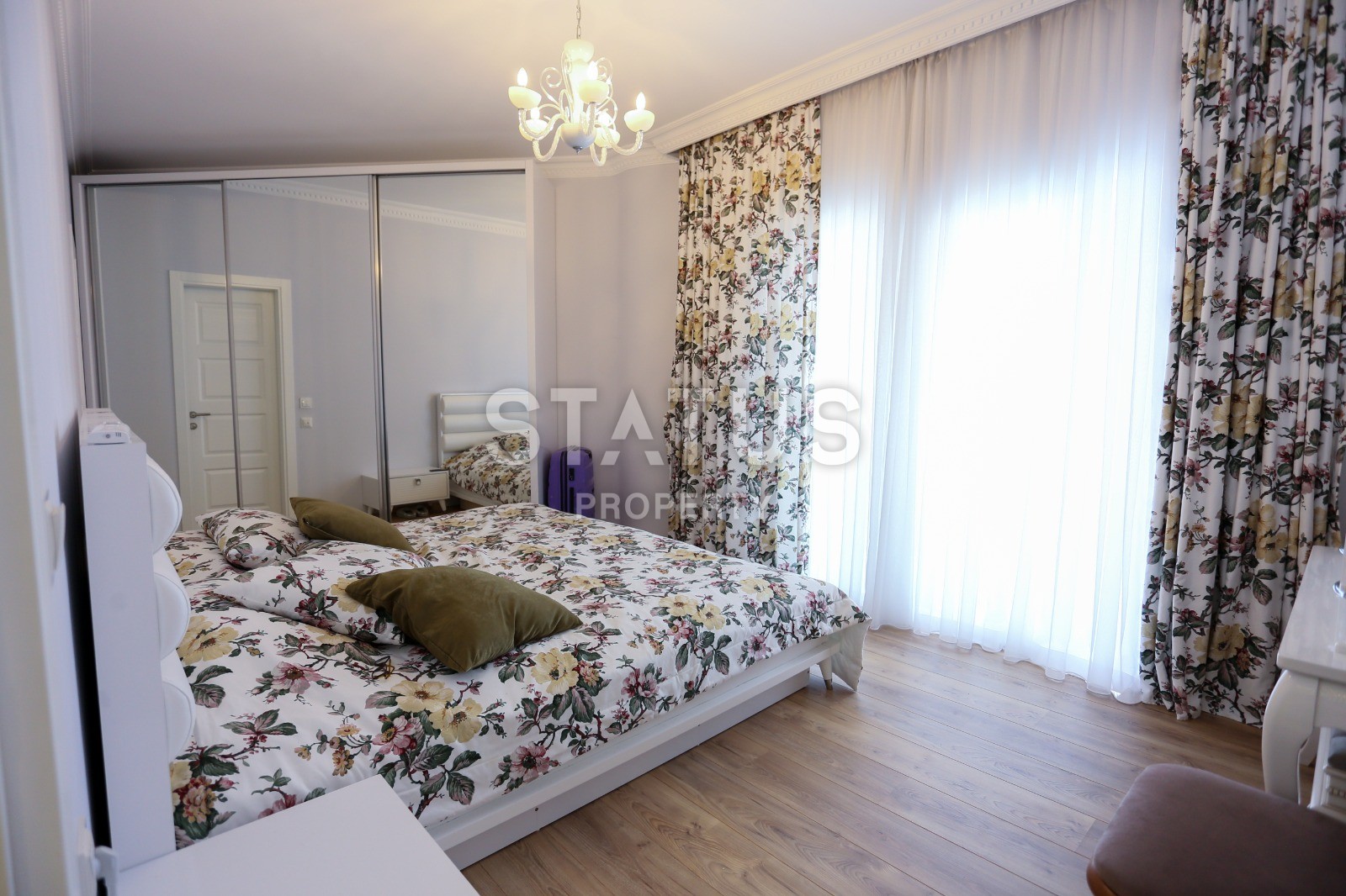 Трехкомнатная квартира в комплексе люкс класса, 110 м2 фото 13