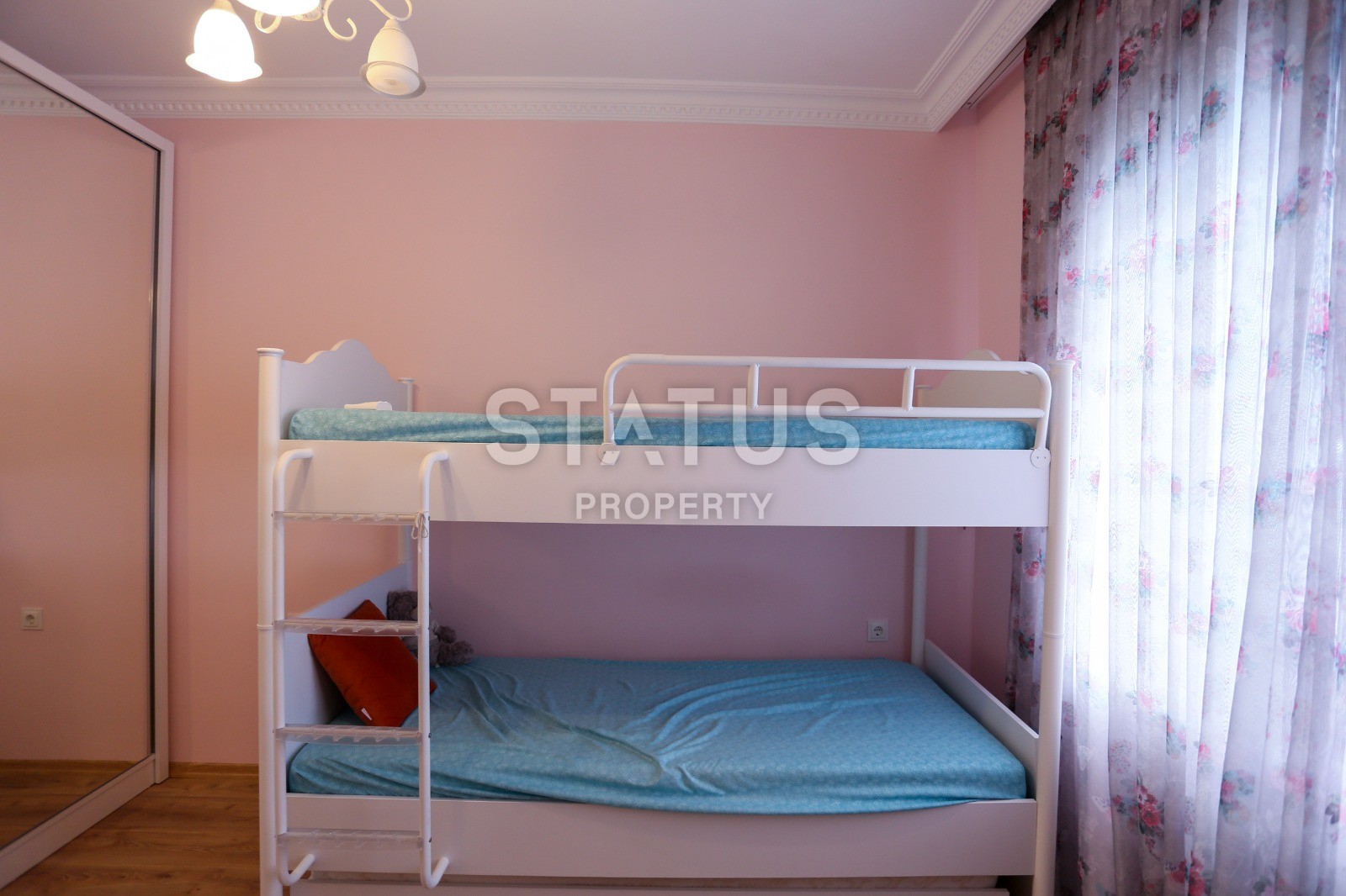 Трехкомнатная квартира в комплексе люкс класса, 110 м2 фото 15