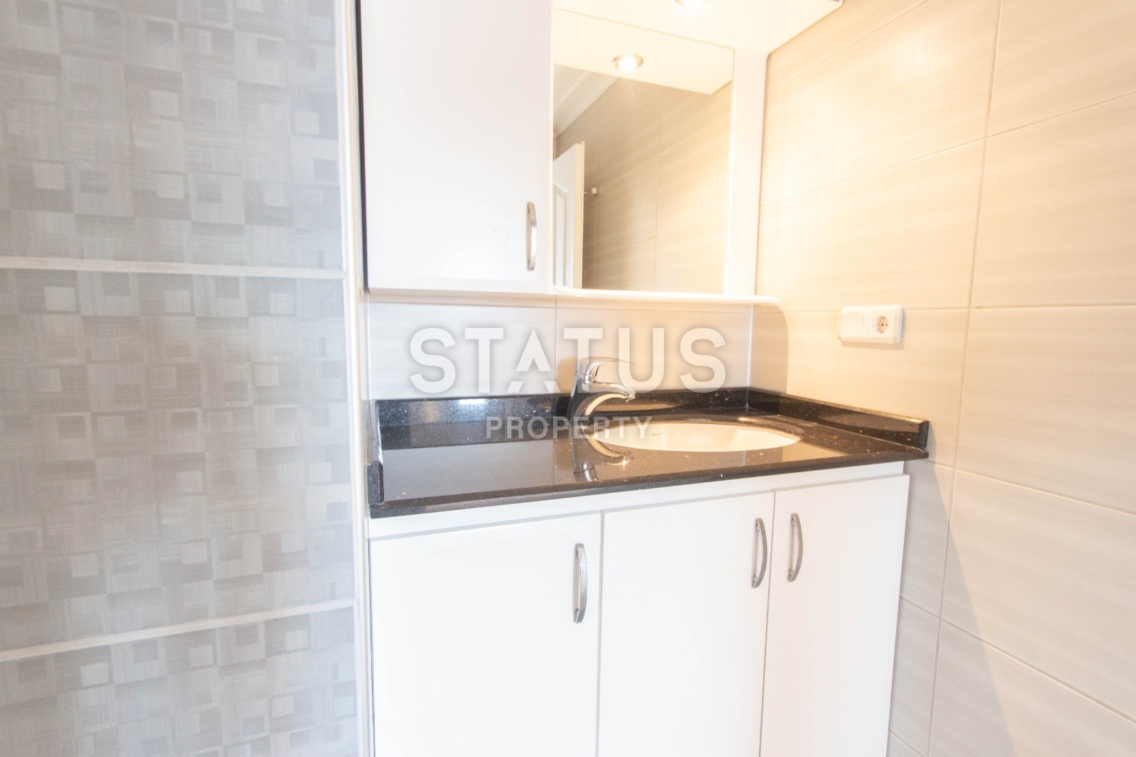 Пентхаус с невероятными видами на первой линии в добротном доме. 230 кв.м. фото 3