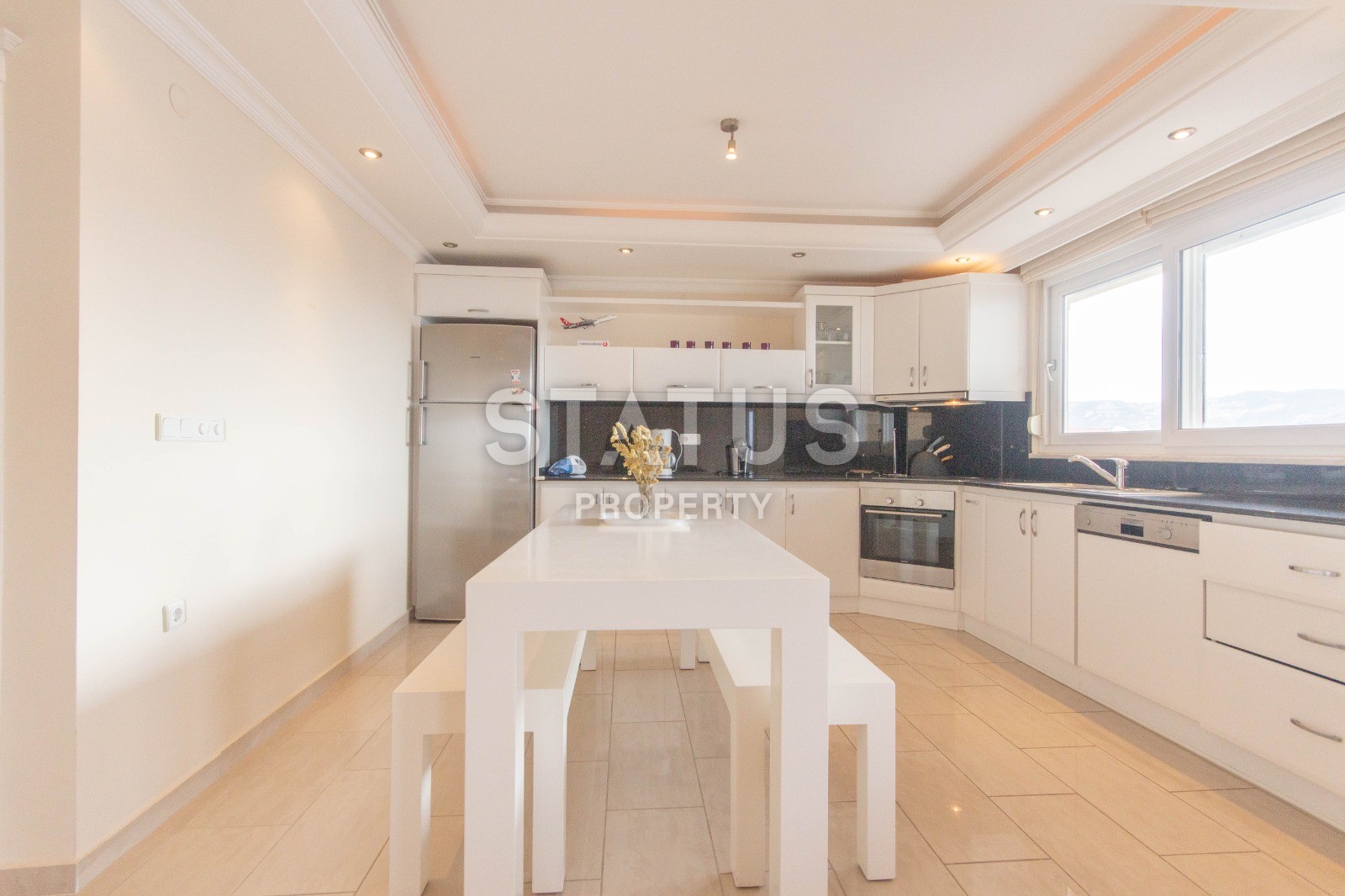 Пентхаус с невероятными видами на первой линии в добротном доме. 230 кв.м. фото 4