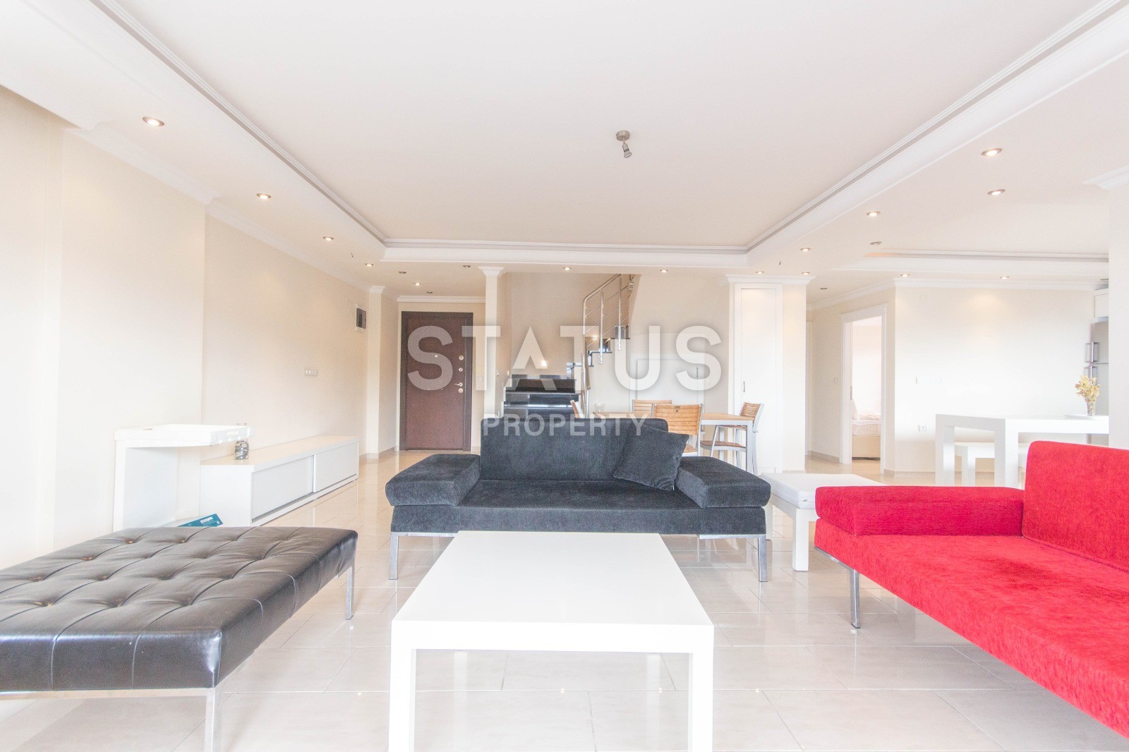 Пентхаус с невероятными видами на первой линии в добротном доме. 230 кв.м. фото 8