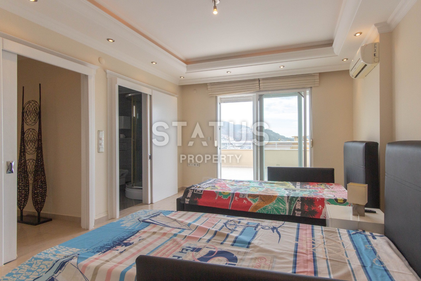 Пентхаус с невероятными видами на первой линии в добротном доме. 230 кв.м. фото 18