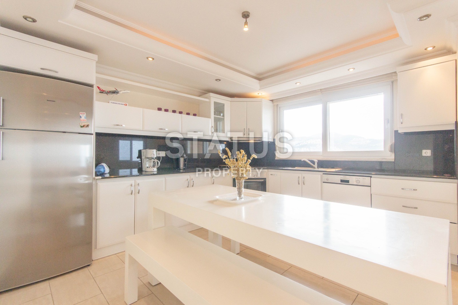 Пентхаус с невероятными видами на первой линии в добротном доме. 230 кв.м. фото 23