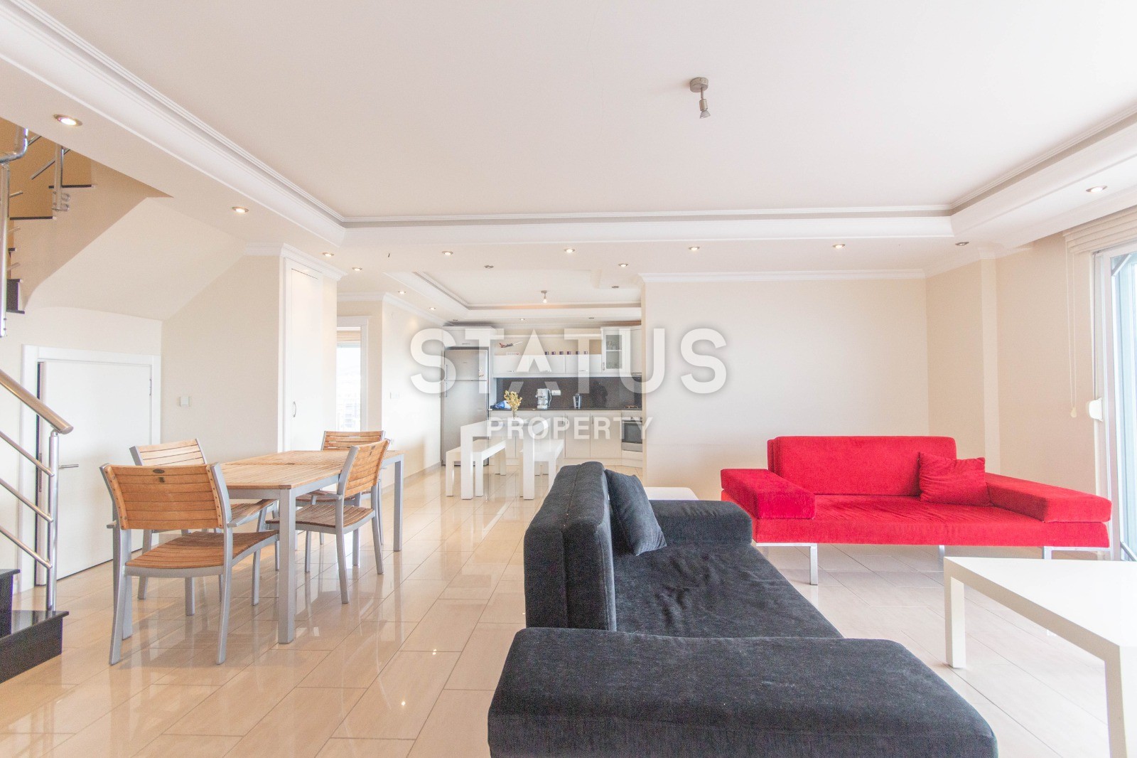 Пентхаус с невероятными видами на первой линии в добротном доме. 230 кв.м. фото 24