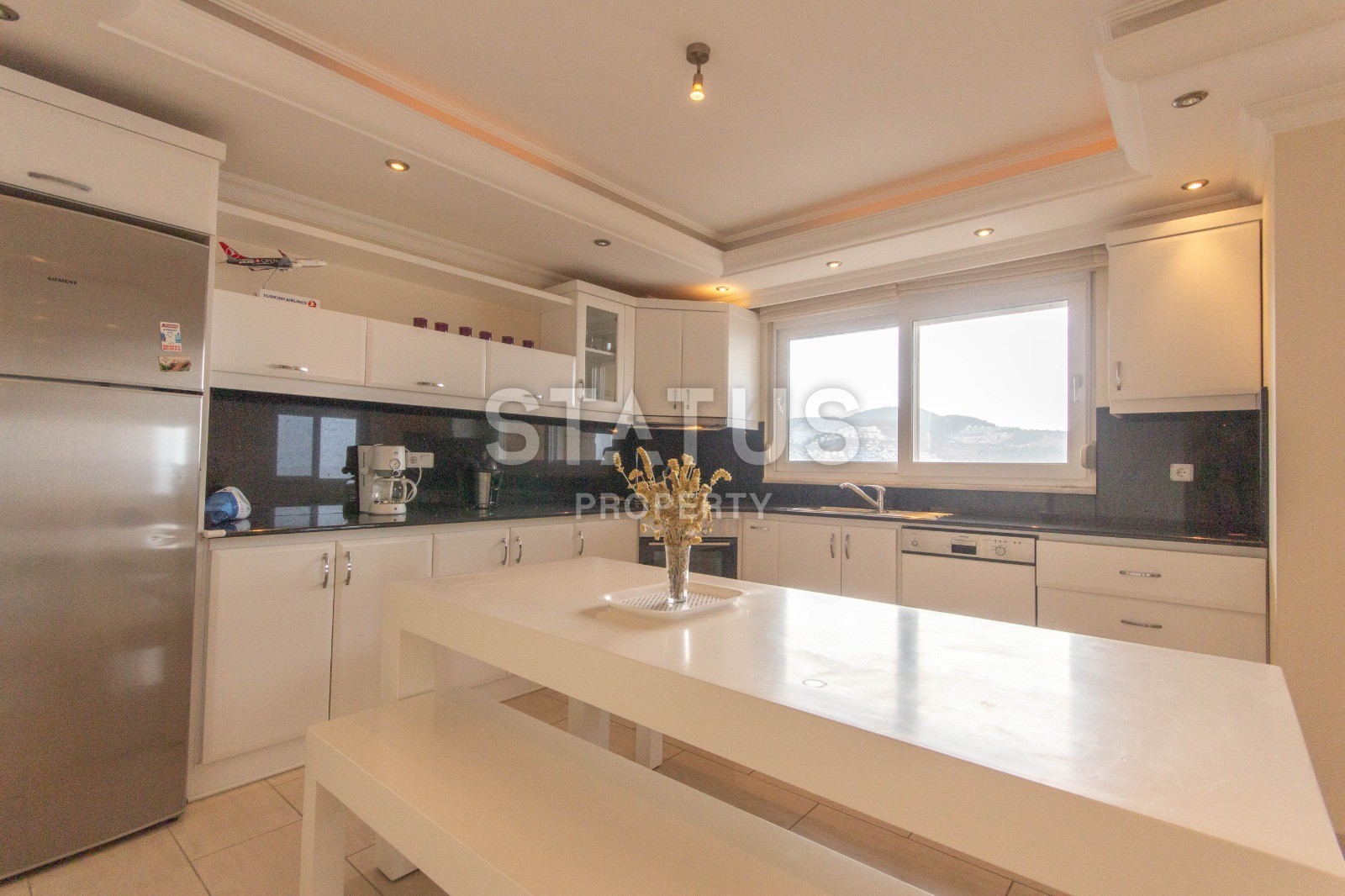 Пентхаус с невероятными видами на первой линии в добротном доме. 230 кв.м. фото 26