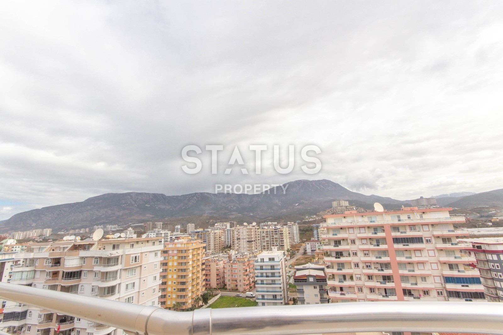 Пентхаус с невероятными видами на первой линии в добротном доме. 230 кв.м. фото 27