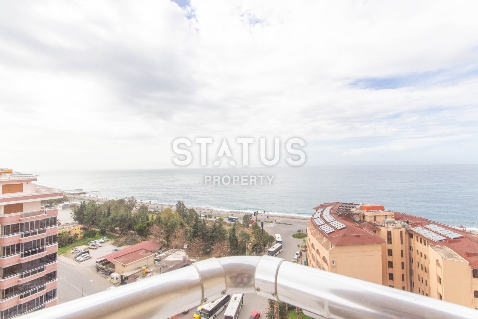 Пентхаус с невероятными видами на первой линии в добротном доме. 230 кв.м. фото 29