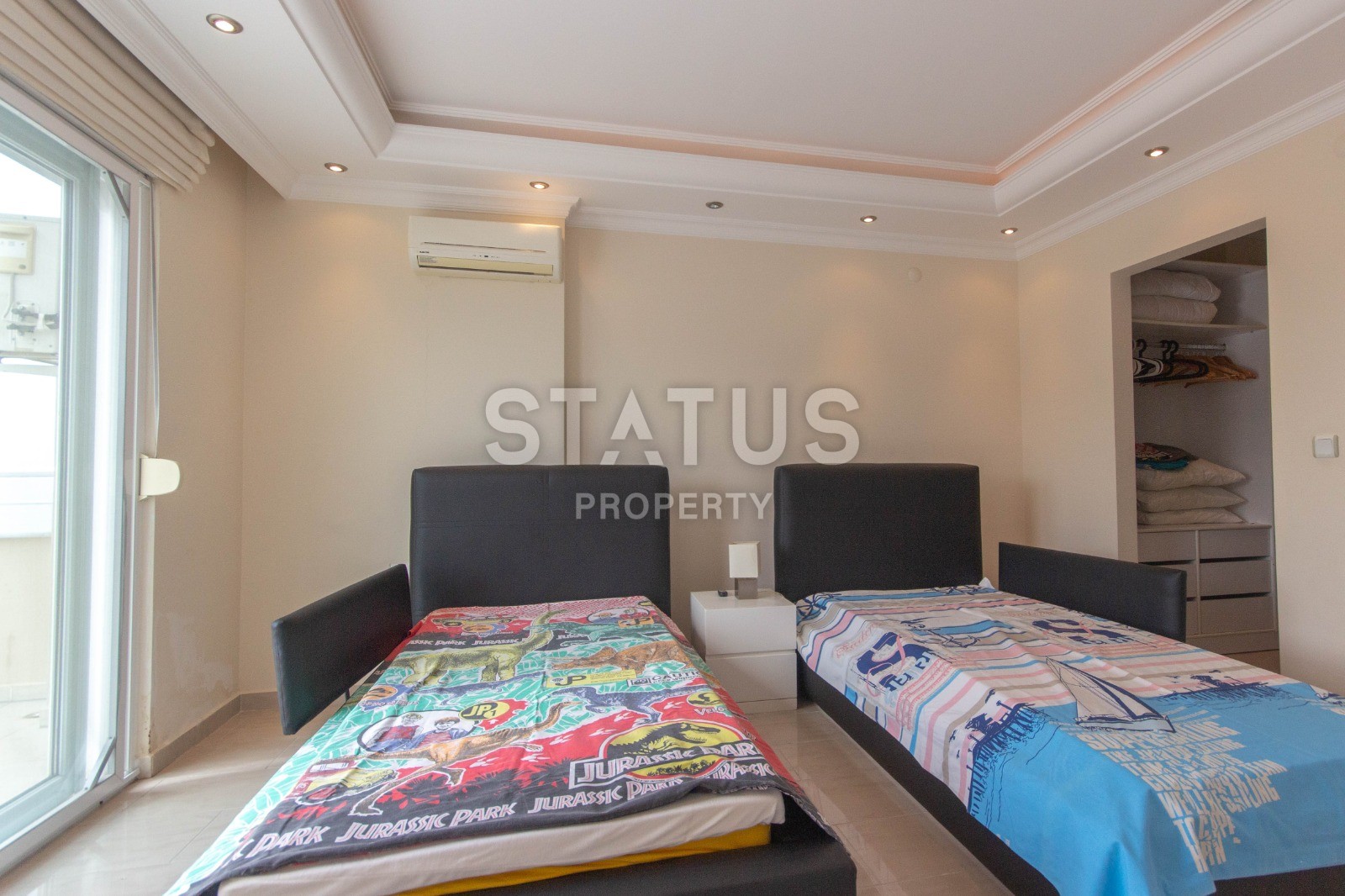 Пентхаус с невероятными видами на первой линии в добротном доме. 230 кв.м. фото 30