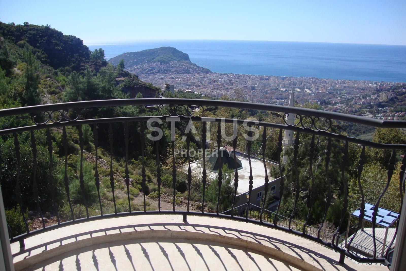 Вилла 5+2 с видом на море и историческую крепость, 365 м2. Центр, Алания. фото 5