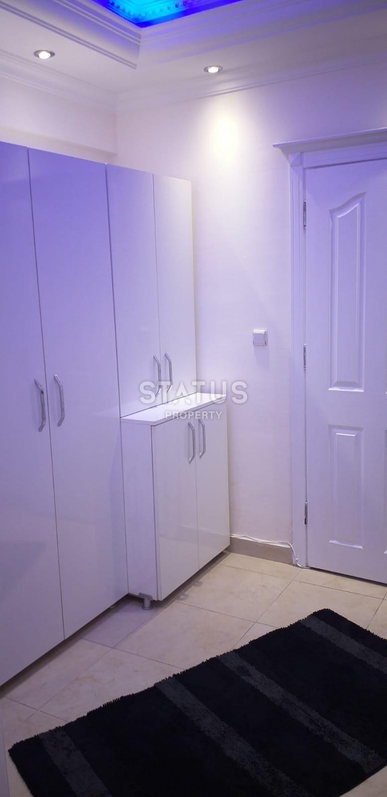 Двухкомнатная квартира в центре города, 70 м2 фото 3