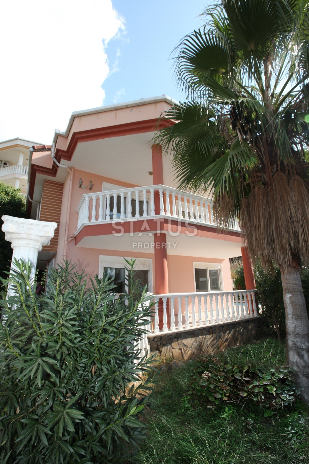 Two-storey villa with a swimming pool in Kargicak, 280 m2 фото 8