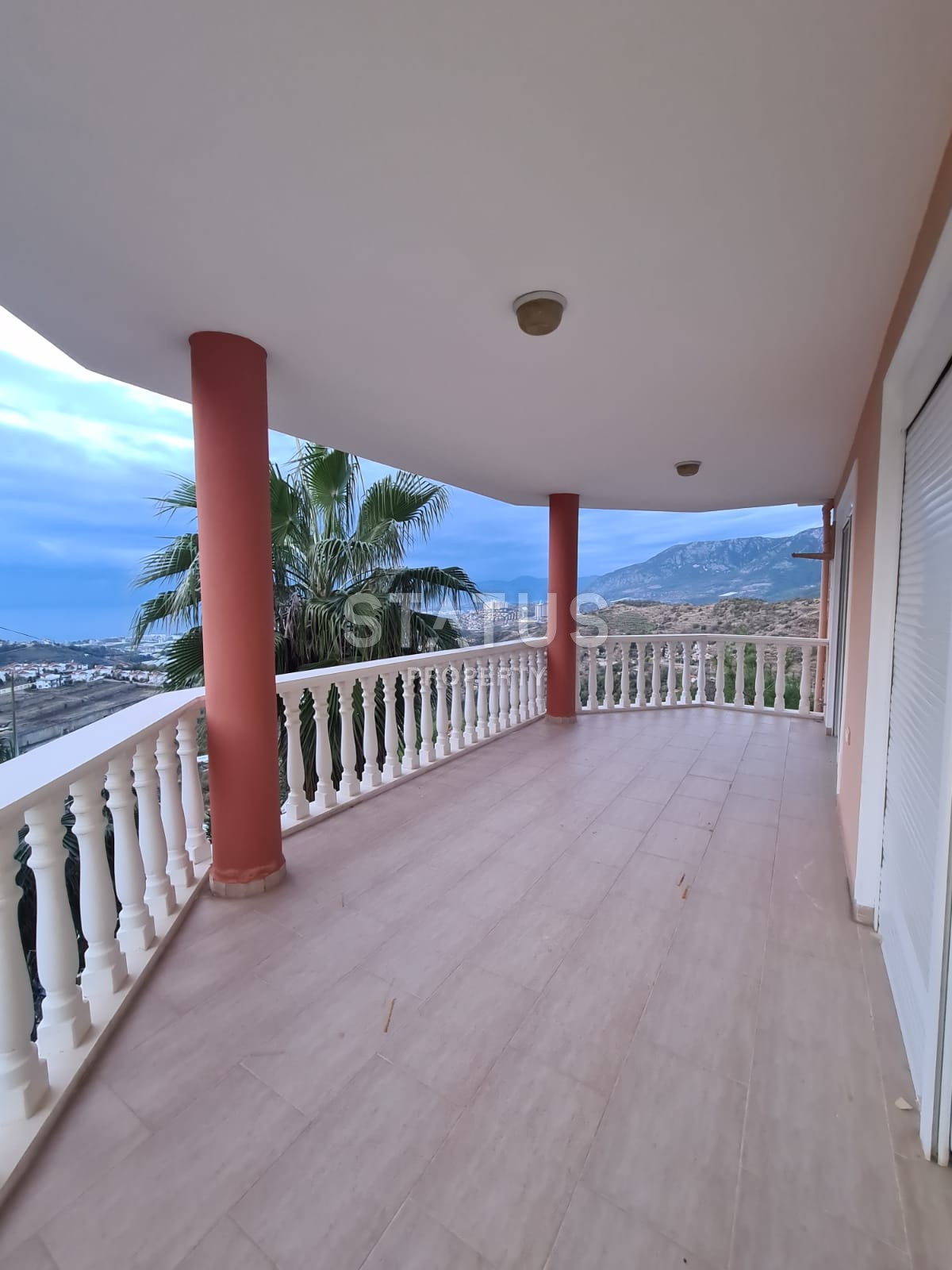 Two-storey villa with a swimming pool in Kargicak, 280 m2 фото 9