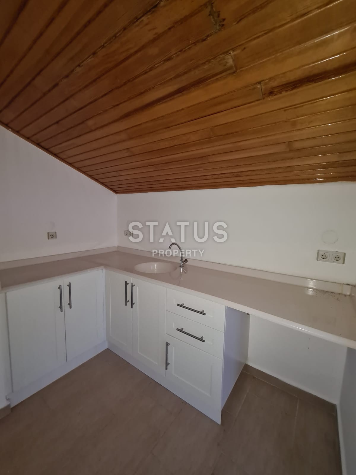 Two-storey villa with a swimming pool in Kargicak, 280 m2 фото 12