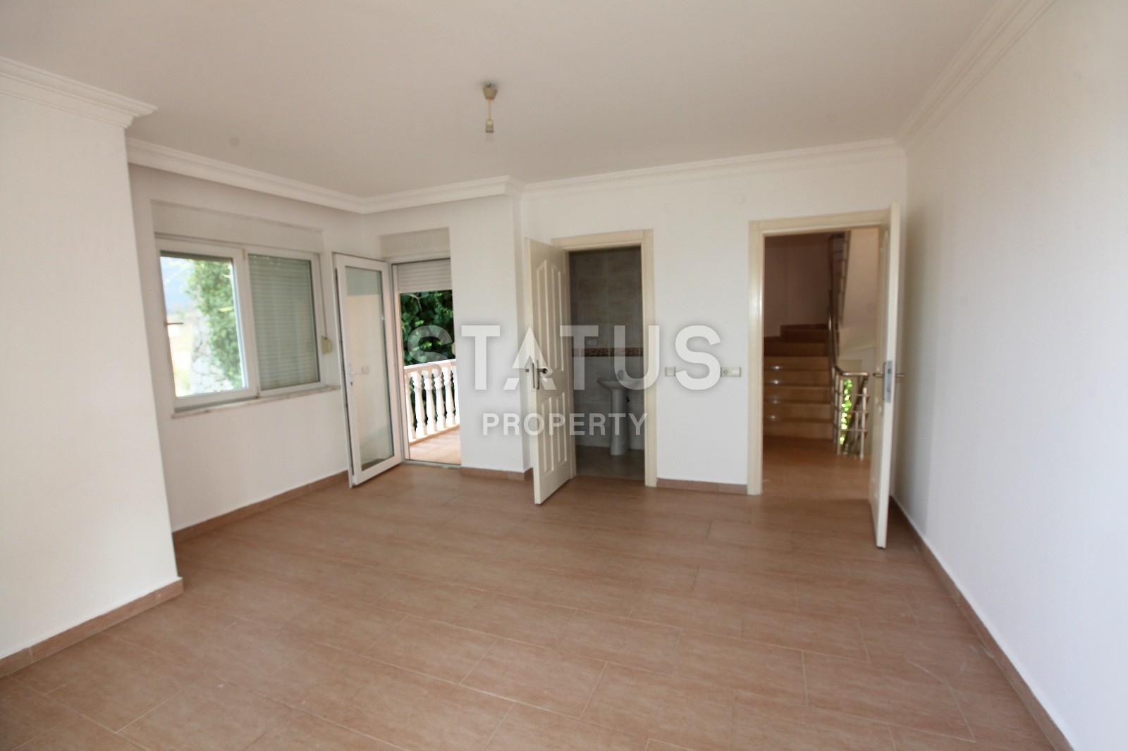 Two-storey villa with a swimming pool in Kargicak, 280 m2 фото 14