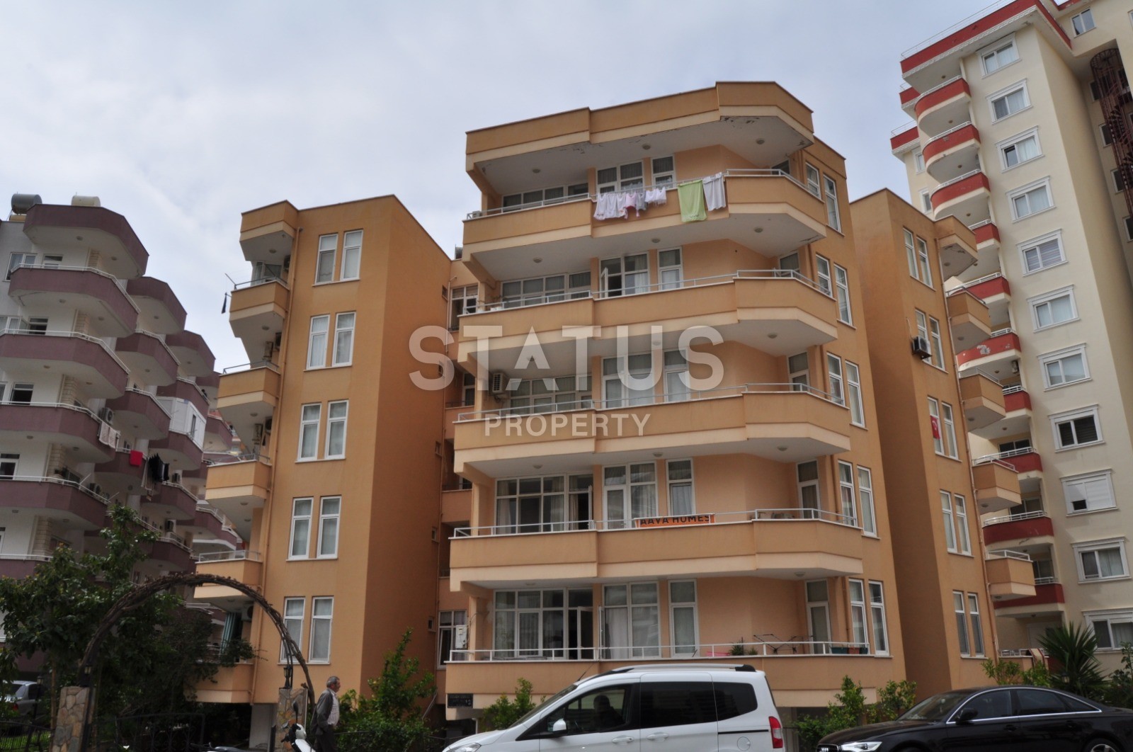 Бюджетная квартира в центре Махмутлара. 105 кв.м. фото 1