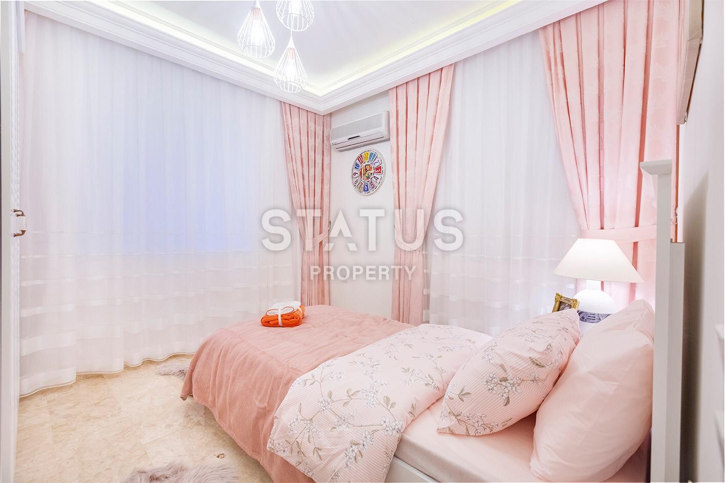 Furnished villa with private garage in Kargicak. 190 sq.m. фото 8