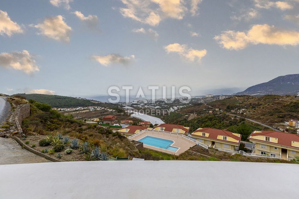 Furnished villa with private garage in Kargicak. 190 sq.m. фото 15