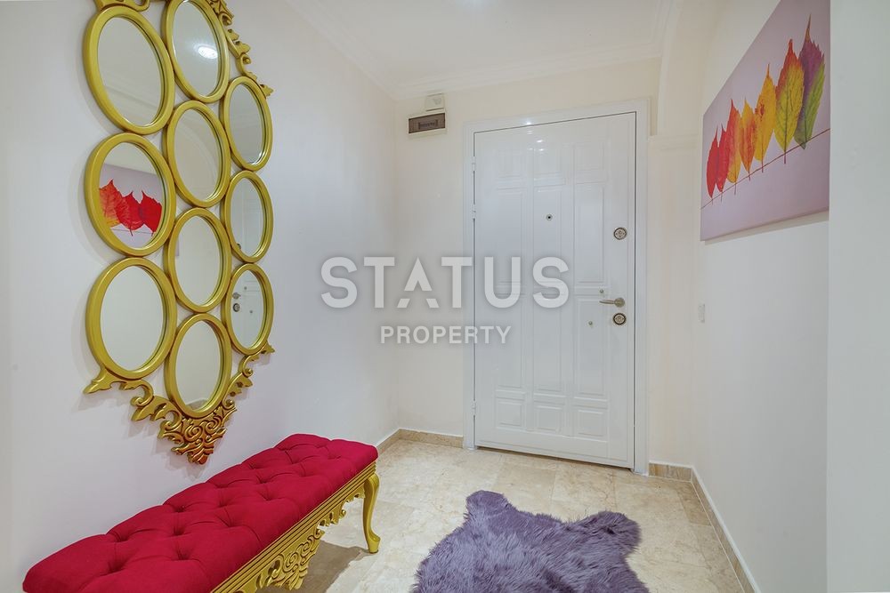 Furnished villa with private garage in Kargicak. 190 sq.m. фото 18