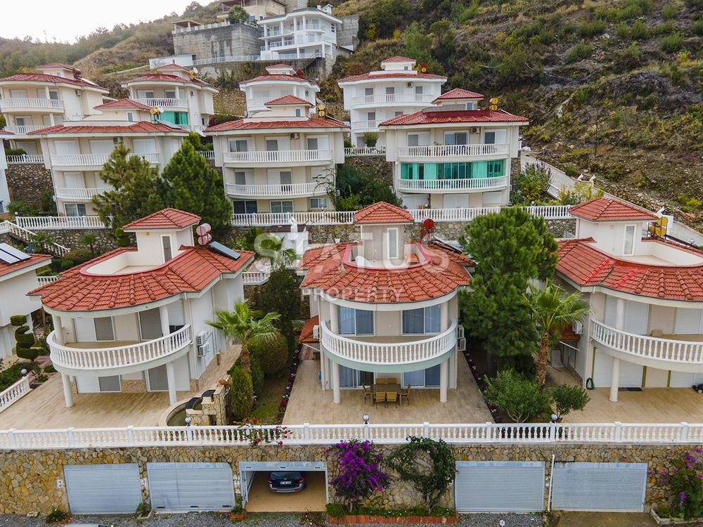 Furnished villa with private garage in Kargicak. 190 sq.m. фото 38