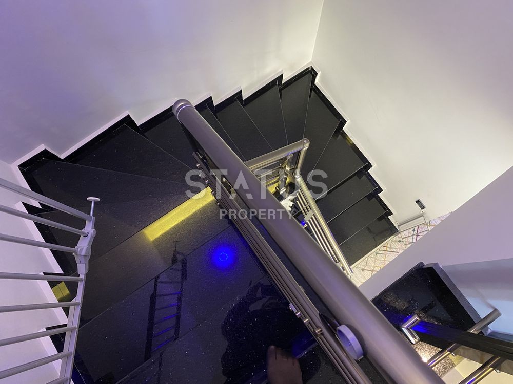 Шикарный пентхаус с потрясающими видами на море и горы. фото 22