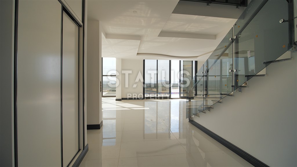Luxurious detached villa 4+1 with a beautiful panorama, 550 m2. Kargicak, Alanya. фото 11
