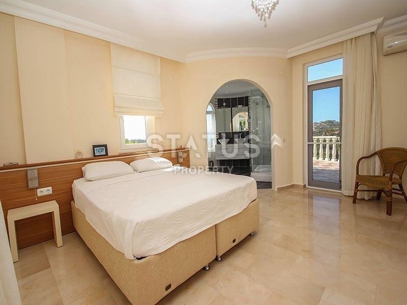 Шикарная вилла 3+1 с большой территорией 1261 м2 и панорамным видом. Оба, Алания. фото 20