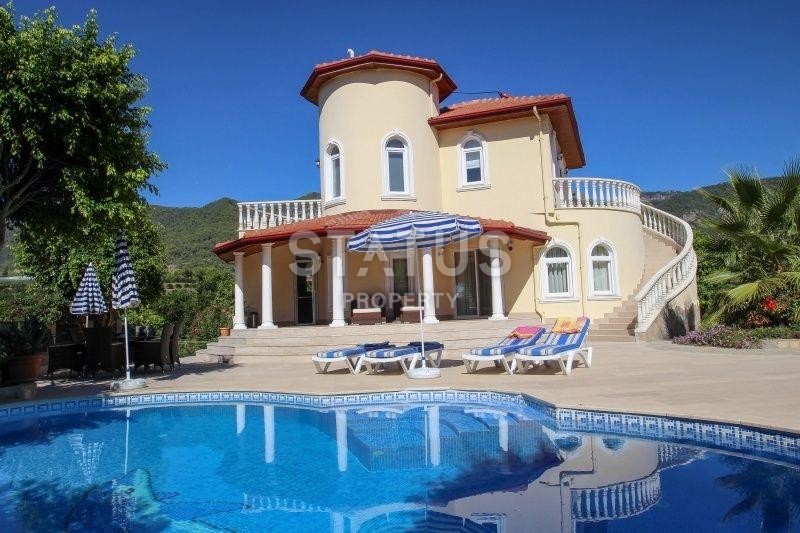 Шикарная вилла 3+1 с большой территорией 1261 м2 и панорамным видом. Оба, Алания. фото 27