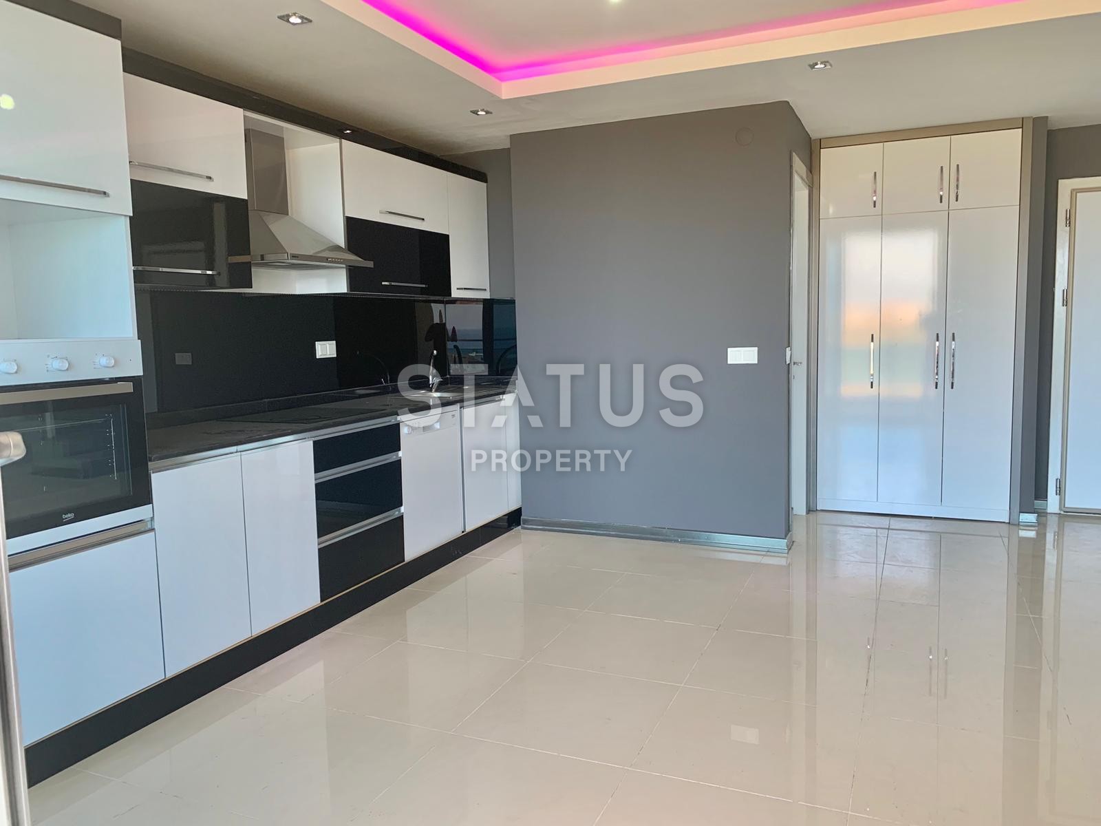 Трехкомнатная квартира в Кестеле, 140 м2 с видом на море и горы фото 7