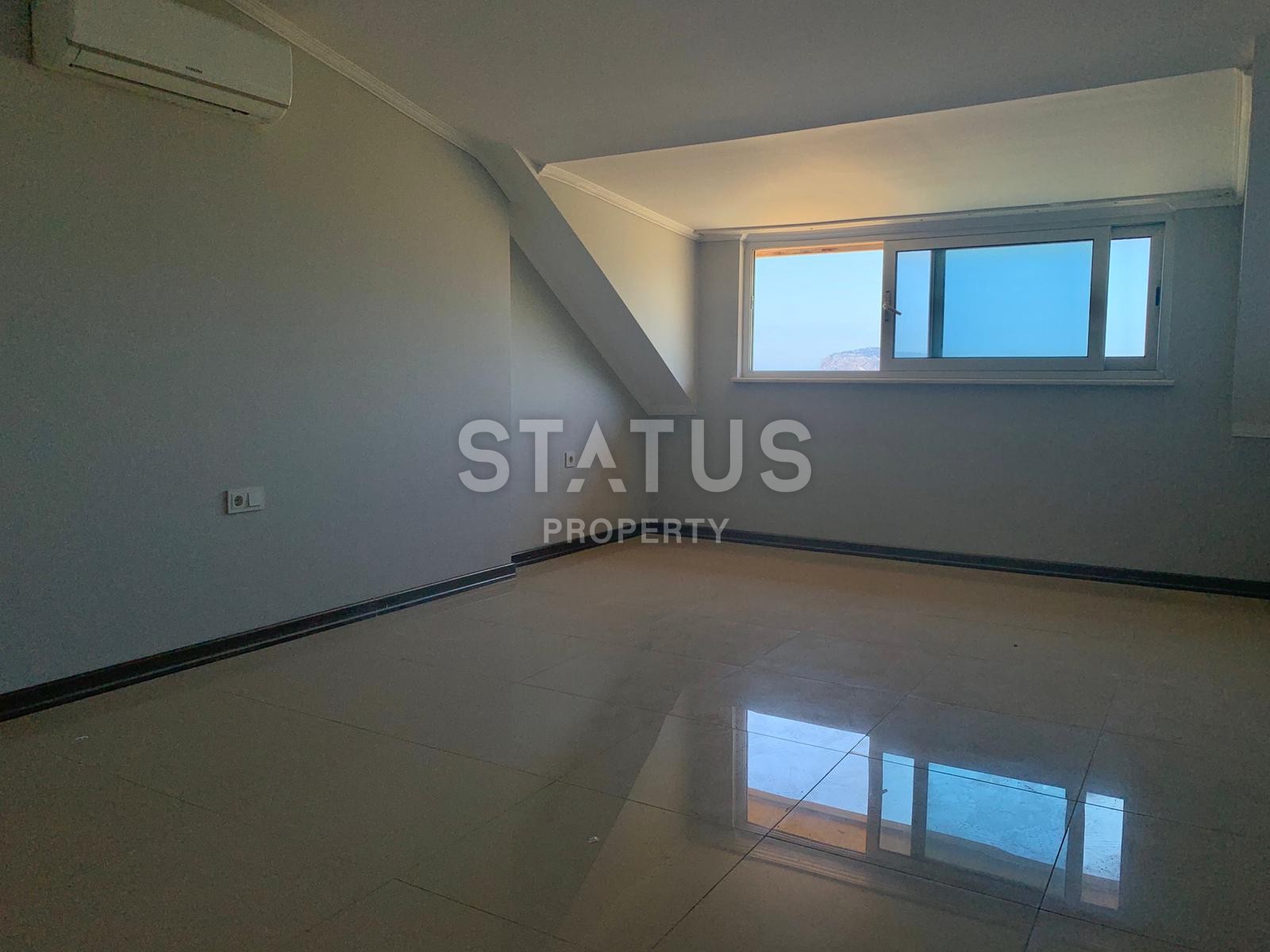 Трехкомнатная квартира в Кестеле, 140 м2 с видом на море и горы фото 16