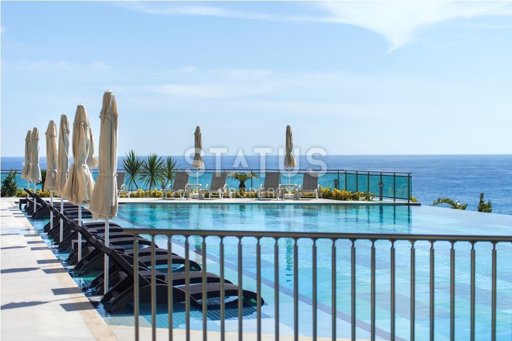 Luxury apartments! Direct sea view! Complex on the first line in Kargicak 70 sq.m. фото 3