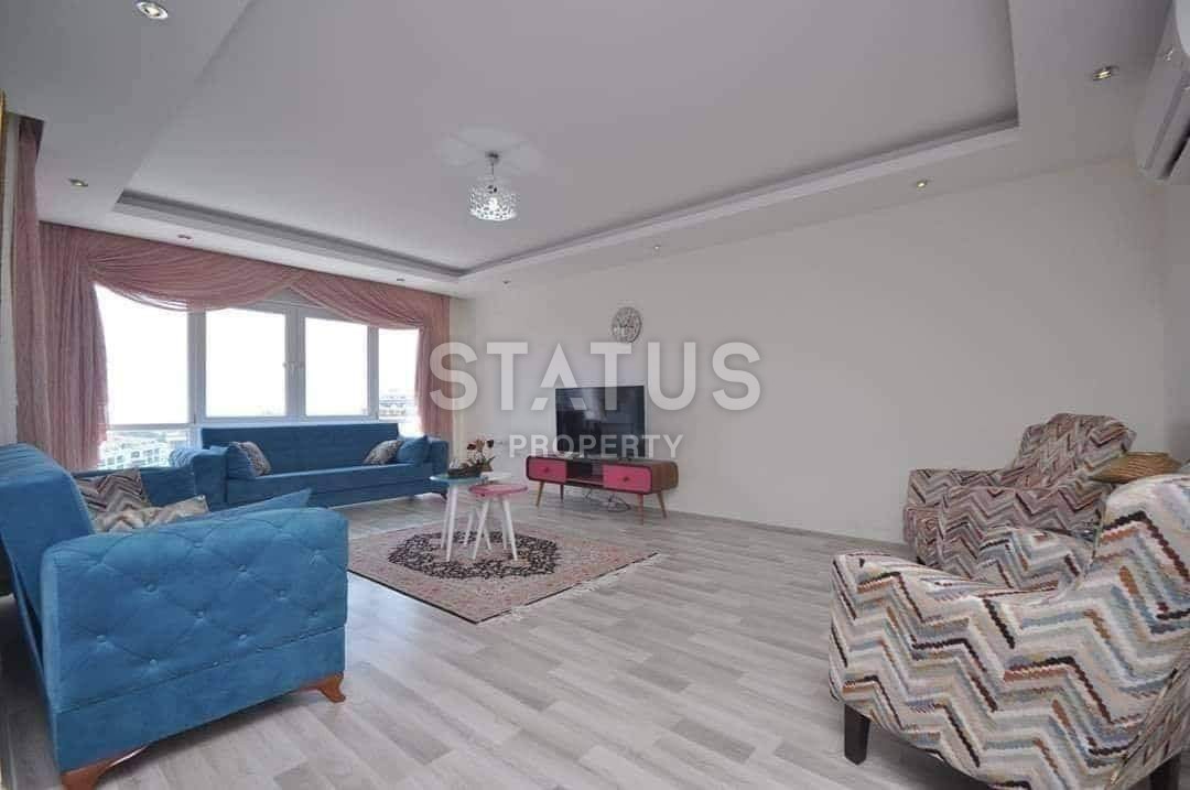 Просторные апартаменты 5+1 с видом на море в Кестеле, 250 м2 фото 2