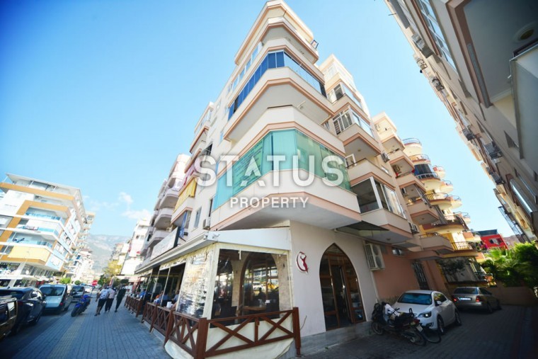 Квартира 2+1 с отдельной кухней и двумя балконами, 130 м2 в Махмутларе. фото 1