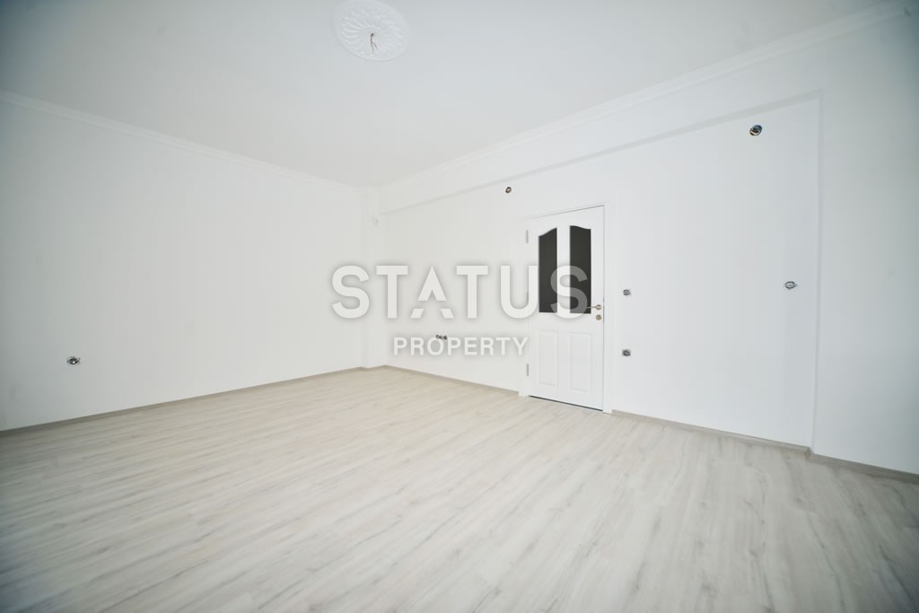 Квартира 2+1 с отдельной кухней и двумя балконами, 130 м2 в Махмутларе. фото 8