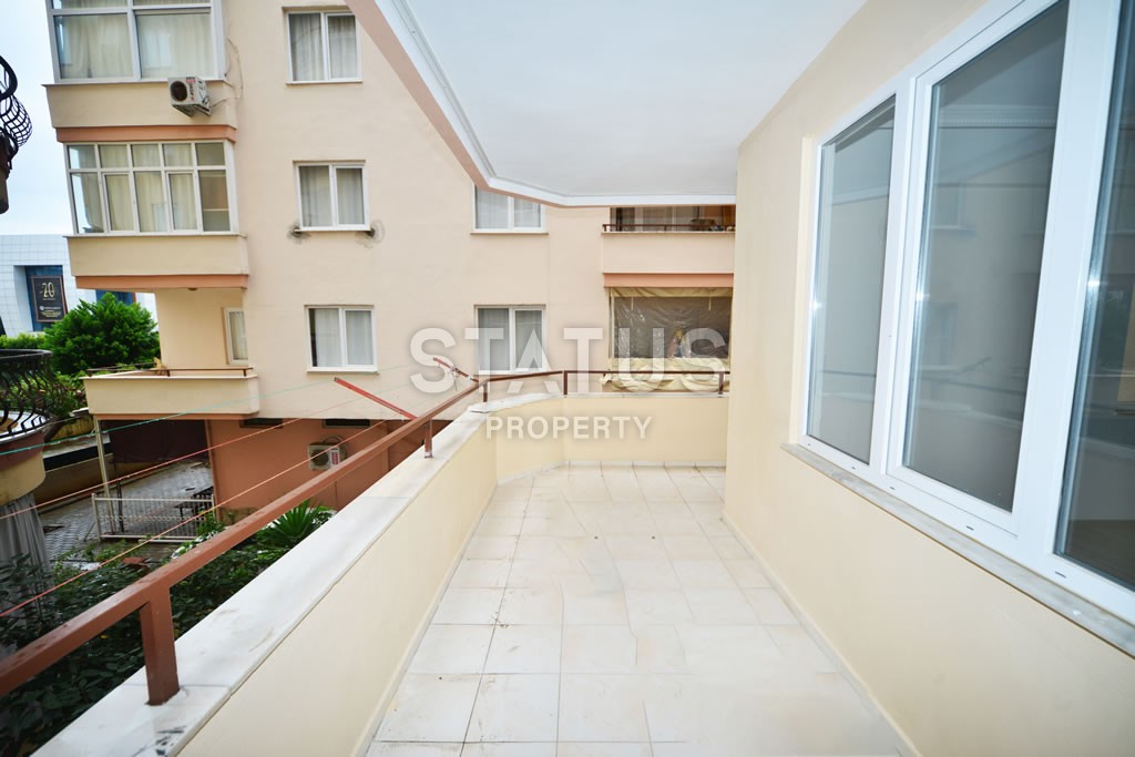 Квартира 2+1 с отдельной кухней и двумя балконами, 130 м2 в Махмутларе. фото 13