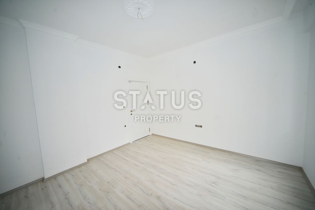 Квартира 2+1 с отдельной кухней и двумя балконами, 130 м2 в Махмутларе. фото 17