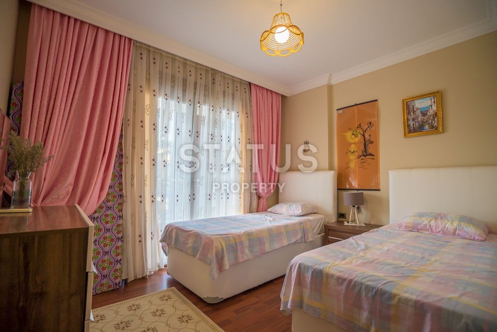 An exclusive project with a private beach in the center of Alanya. Exclusive prices! First line! фото 10