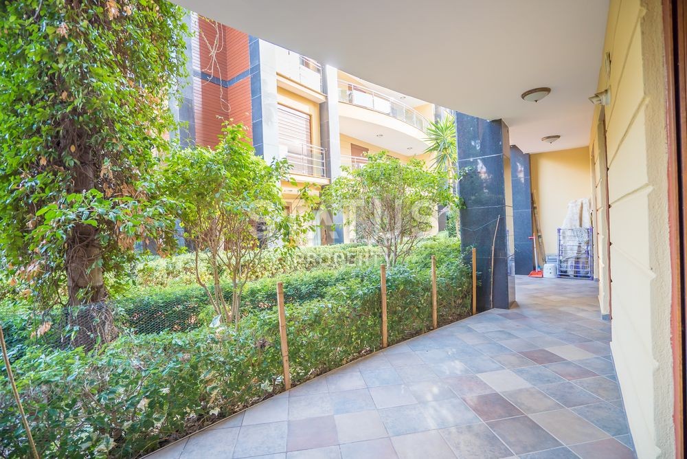 An exclusive project with a private beach in the center of Alanya. Exclusive prices! First line! фото 31