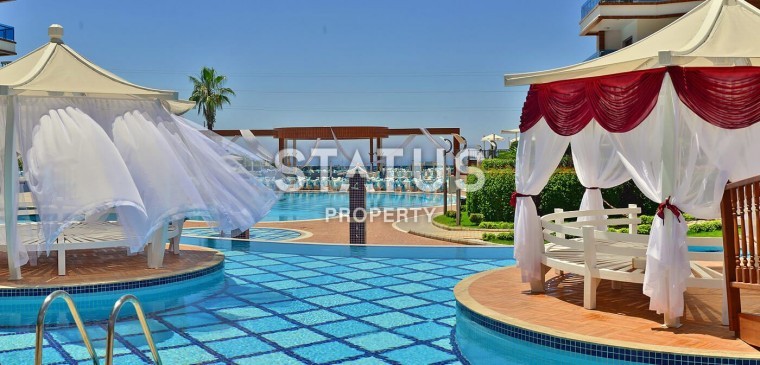 Двухкомнатная квартира с видом на горы в шикарном комплексе, 73 м2 в Махмутларе. фото 1