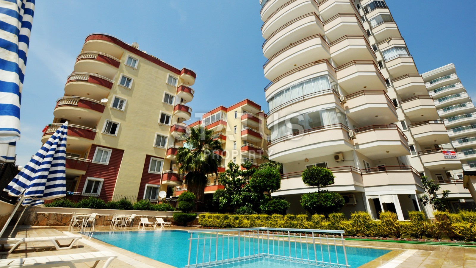 Трехкомнатная квартира в 250 метрах от моря, район Махмутлар. 120 кв.м. фото 1