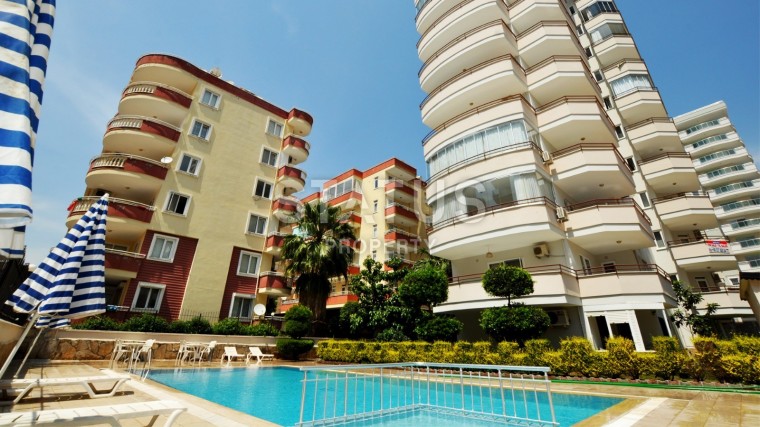 Трехкомнатная квартира в 250 метрах от моря, район Махмутлар. 120 кв.м. фото 1