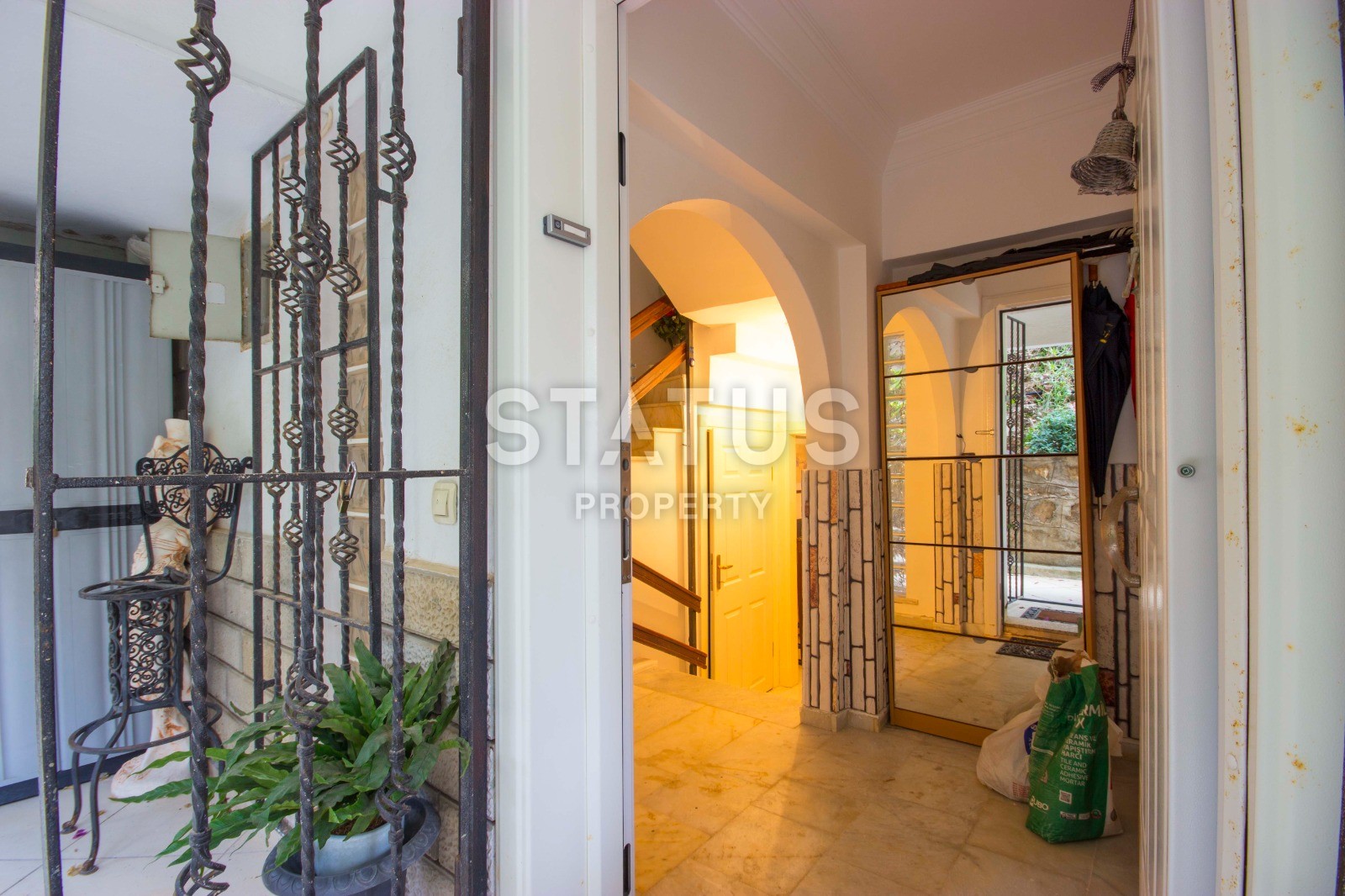 Villa 3+1 in a complex with a swimming pool and a green area, 140 m2. Kargicak, Alanya. фото 3