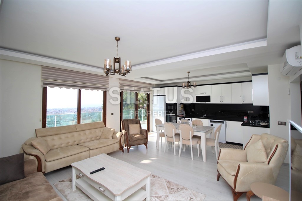 Апартаменты с шикарным видом на море, город и крепость Кале в центре города, 170 м2 фото 3